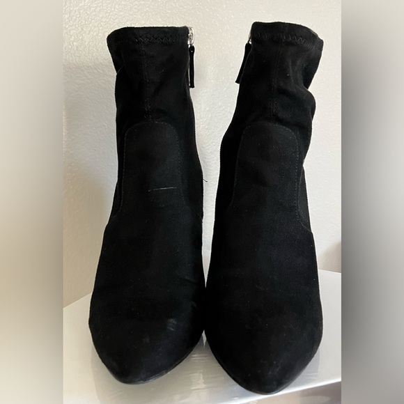 Steve Madden Elory Bootie, Size 7 - Picture 4 of 8